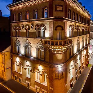 Hotel Museum, Budapest