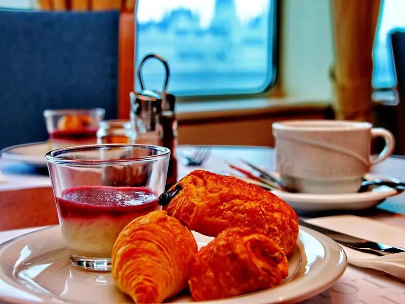 Onriver Hotels - Ms Maribelle Budapest 4*,