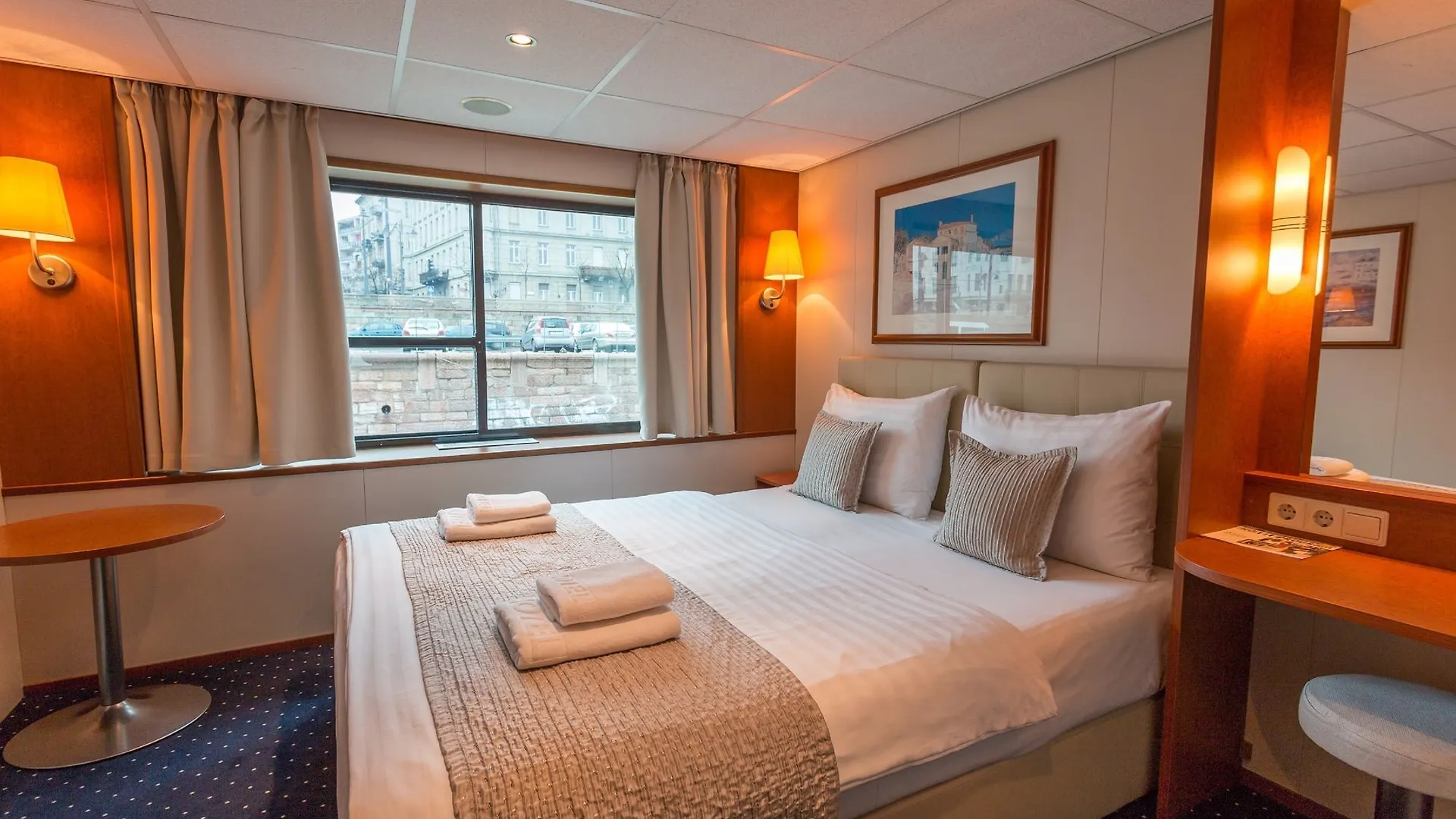 Onriver Hotels - Ms Maribelle Budapest Hungary