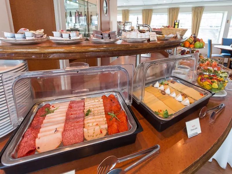 Onriver Hotels - Ms Maribelle Budapest 4*,  Hungary