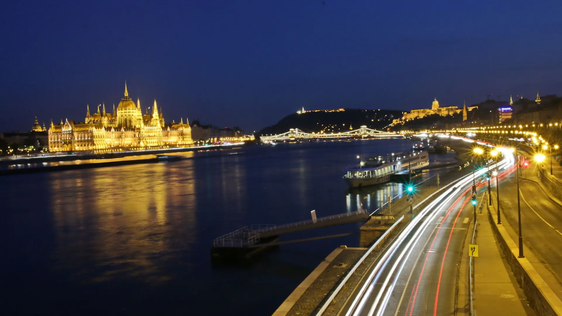****  Onriver Hotels - Ms Maribelle Budapest Hungary