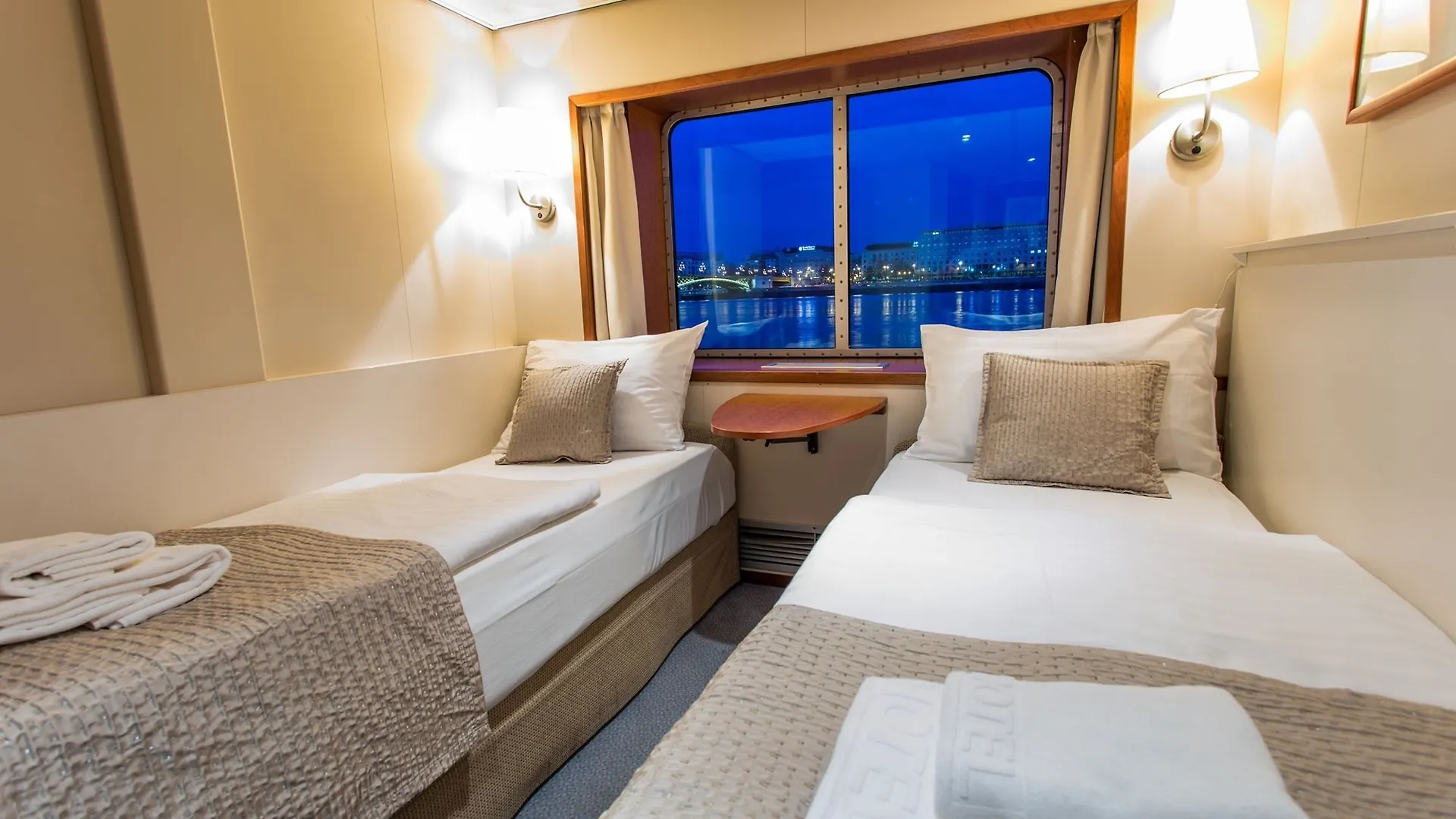 Onriver Hotels - Ms Maribelle Budapest Hungary